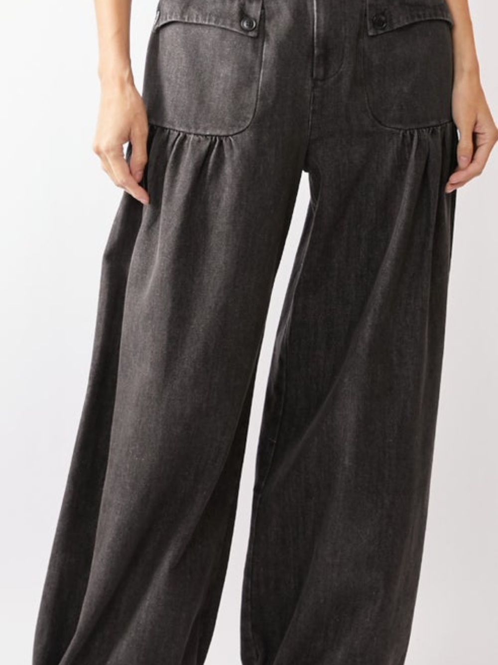 DAVI & DANI Black Washed Denim Wide-Leg Pants - Picture 13 of 16